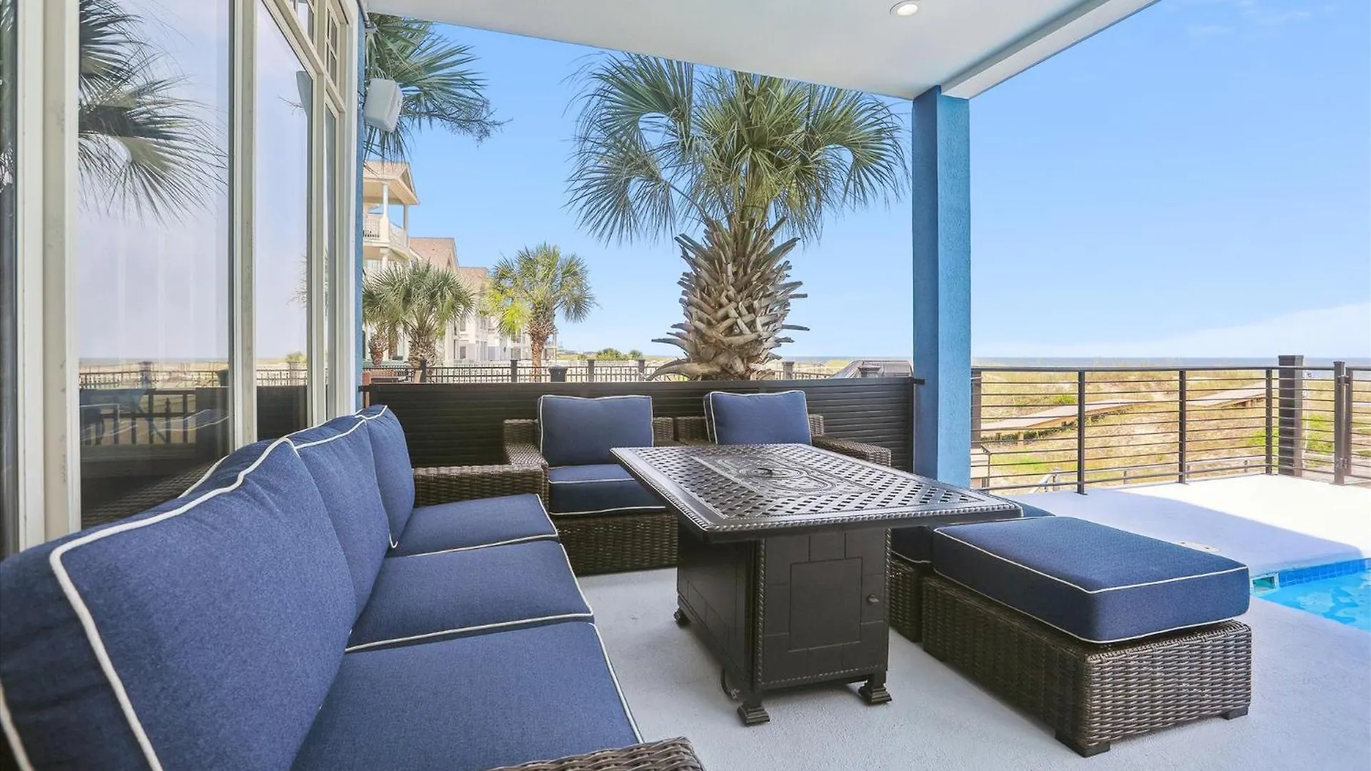 度假居 7 Singleton Place- Oceanfront, Private Pool, Renovated, Free Activities Included 希爾頓黑德島