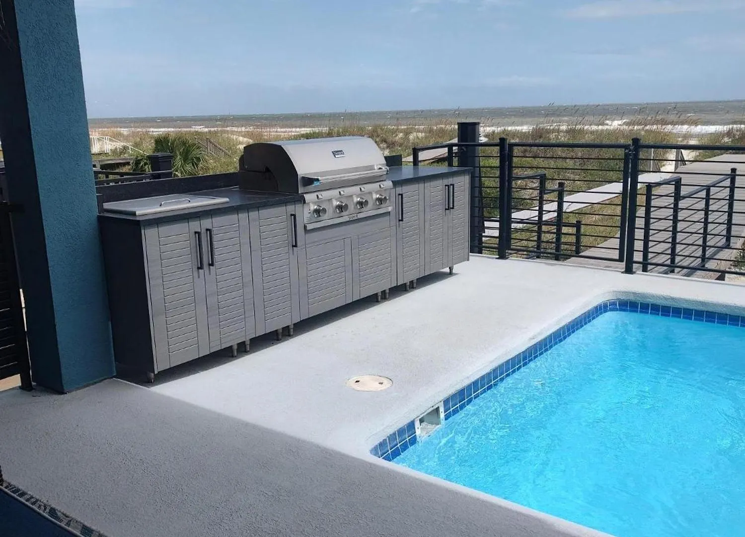 7 Singleton Place- Oceanfront, Private Pool, Renovated, Free Activities Included *