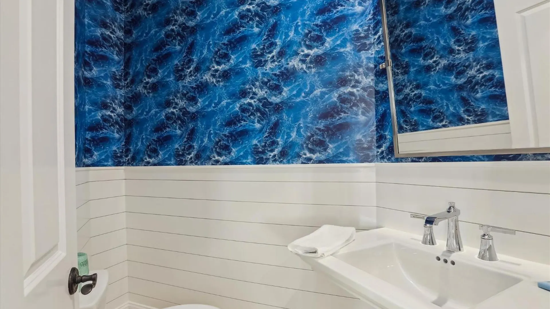 7 Singleton Place- Oceanfront, Private Pool, Renovated, Free Activities Included * 希爾頓黑德島