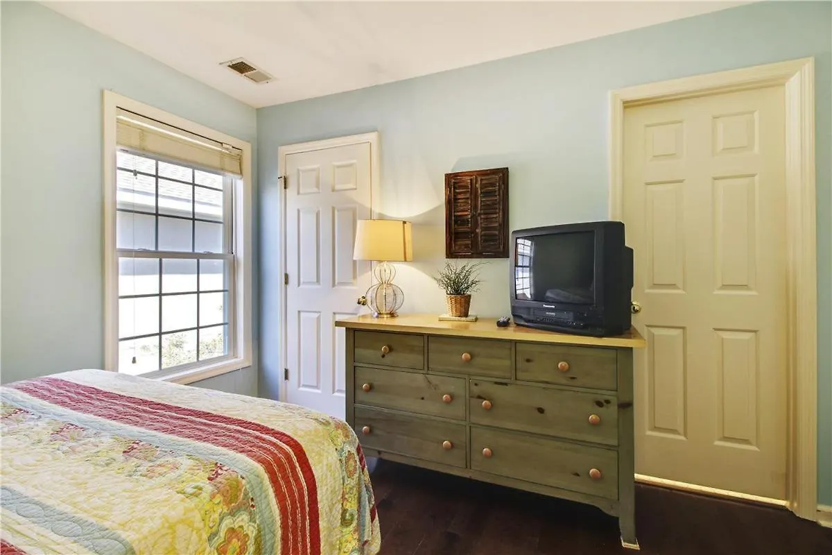 44 Bradley Road- Easy Walk To The Beach, Large Pool, Free Activities Included Nyaraló