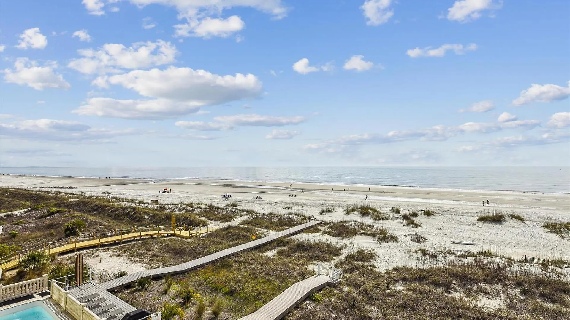 10 Collier Beach- Oceanfront, Private Access, Heatable Pool, Free Activities Included Hilton Head Island