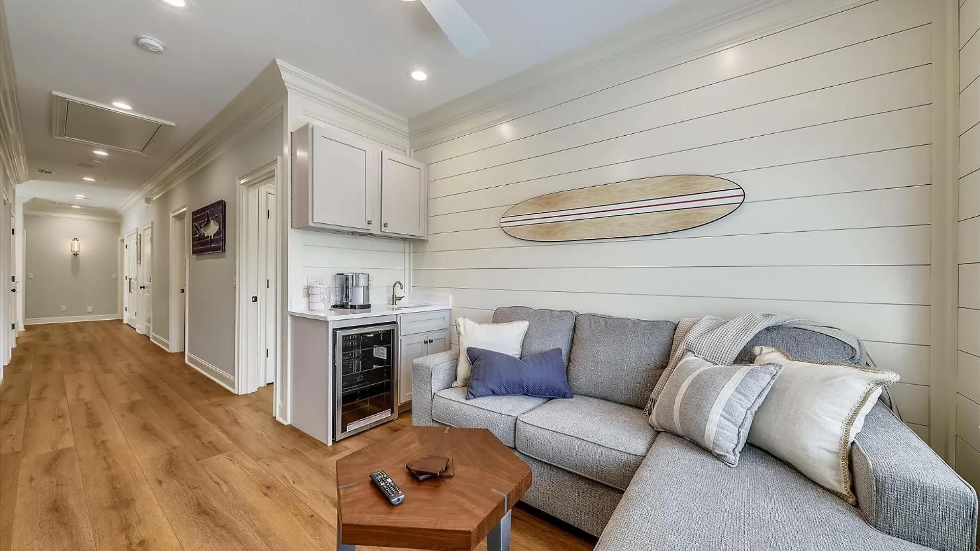 Semesterbostad 3 Shore Crest Lane- Chefs Kitchen, Game Room, Near Beach, Private Pool, Free Activities Included Hilton Head Island