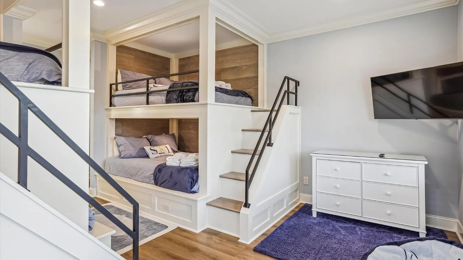 Semesterbostad 3 Shore Crest Lane- Chefs Kitchen, Game Room, Near Beach, Private Pool, Free Activities Included *