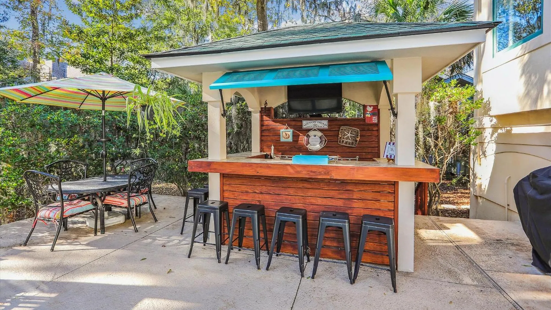 3 Sutherland Court- Private Pool, Short Walk To The Beach, Free Activities Included