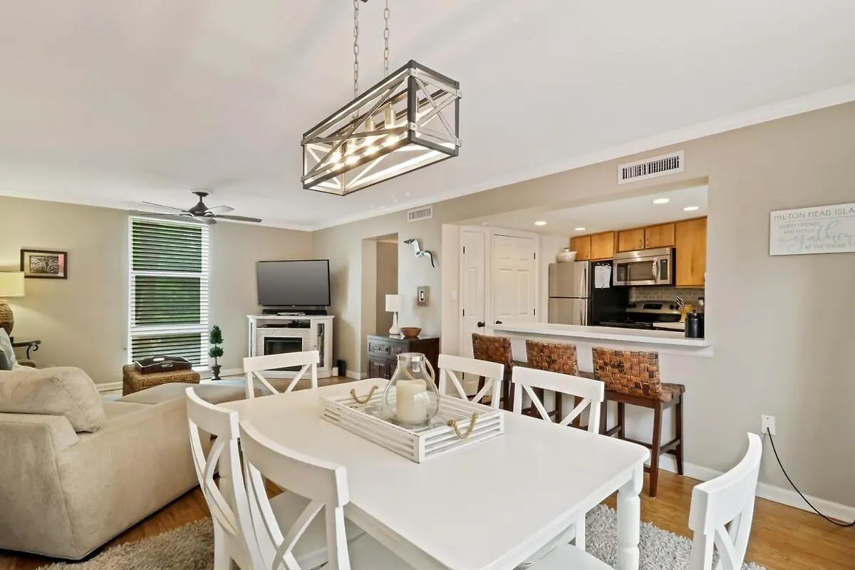 Updated 2 Bd 2 Ba Just Steps 2 Daire