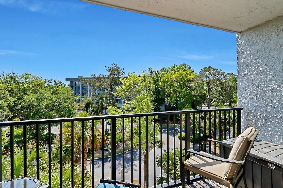 度假居 Beautifully Updated 3 Bed 3 Bath Xanadu One Block To The *