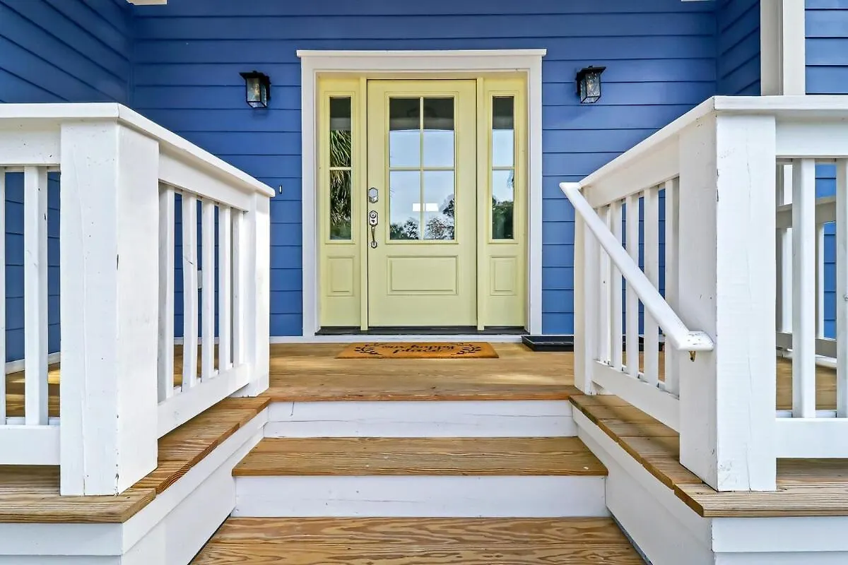 7 Bd 6 And One Half Bath With Private Pool & Path