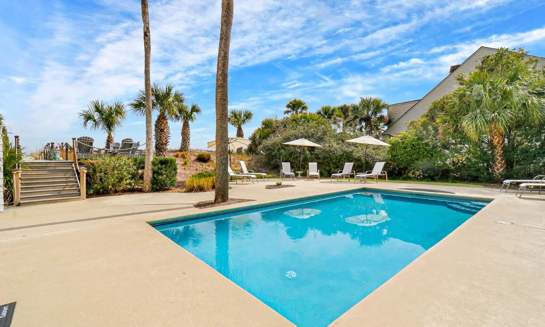 10 Ketch Villa