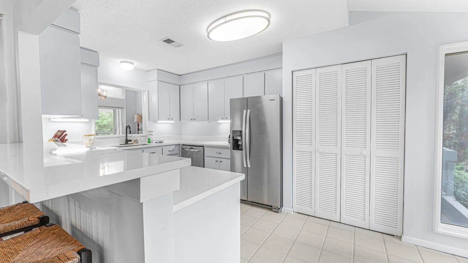 2nd Row House - Private Pool - 4 King Bedrooms - 19 Oyster Catcher Rd *