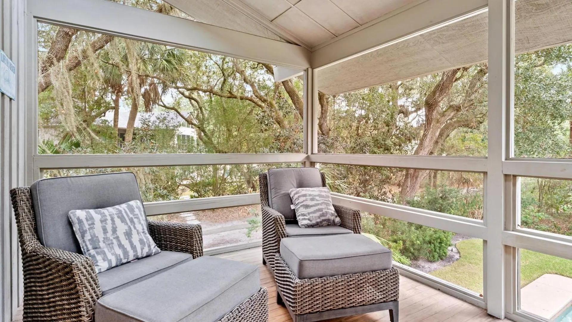 2nd Row House - Private Pool - 4 King Bedrooms - 19 Oyster Catcher Rd * Hilton Head Island
