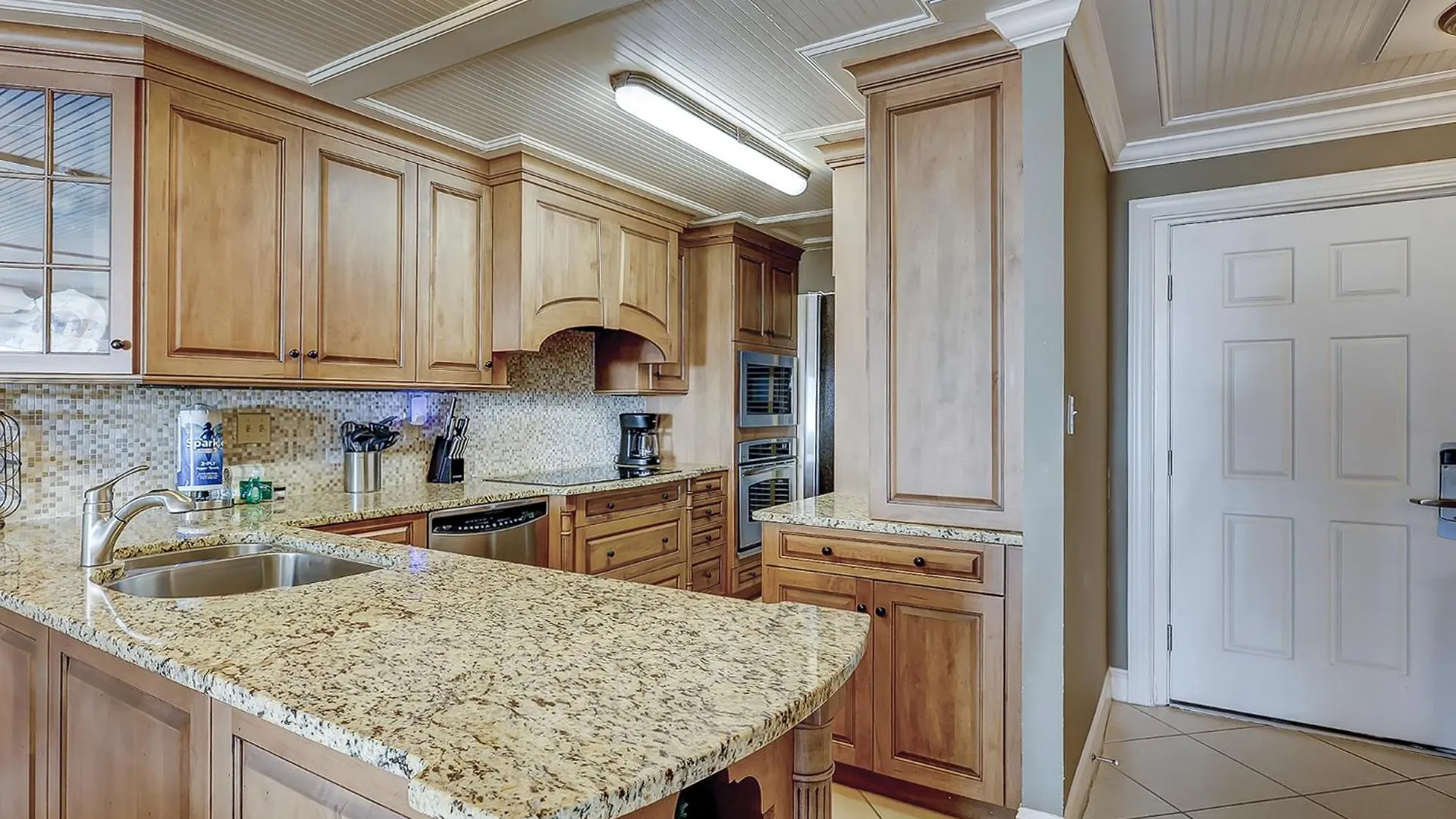 211 Shorewood 2 Bedroom Oceanfront Holiday home *