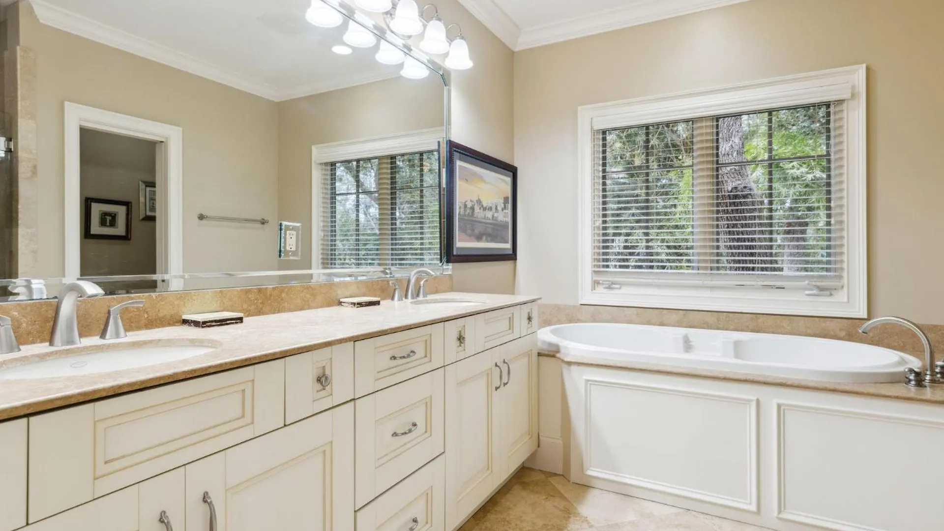 30 Ruddy Turnstone | Ruddy Retreat