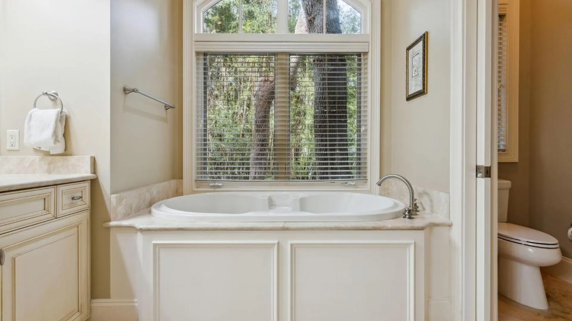 30 Ruddy Turnstone | Ruddy Retreat * Hilton Head Island