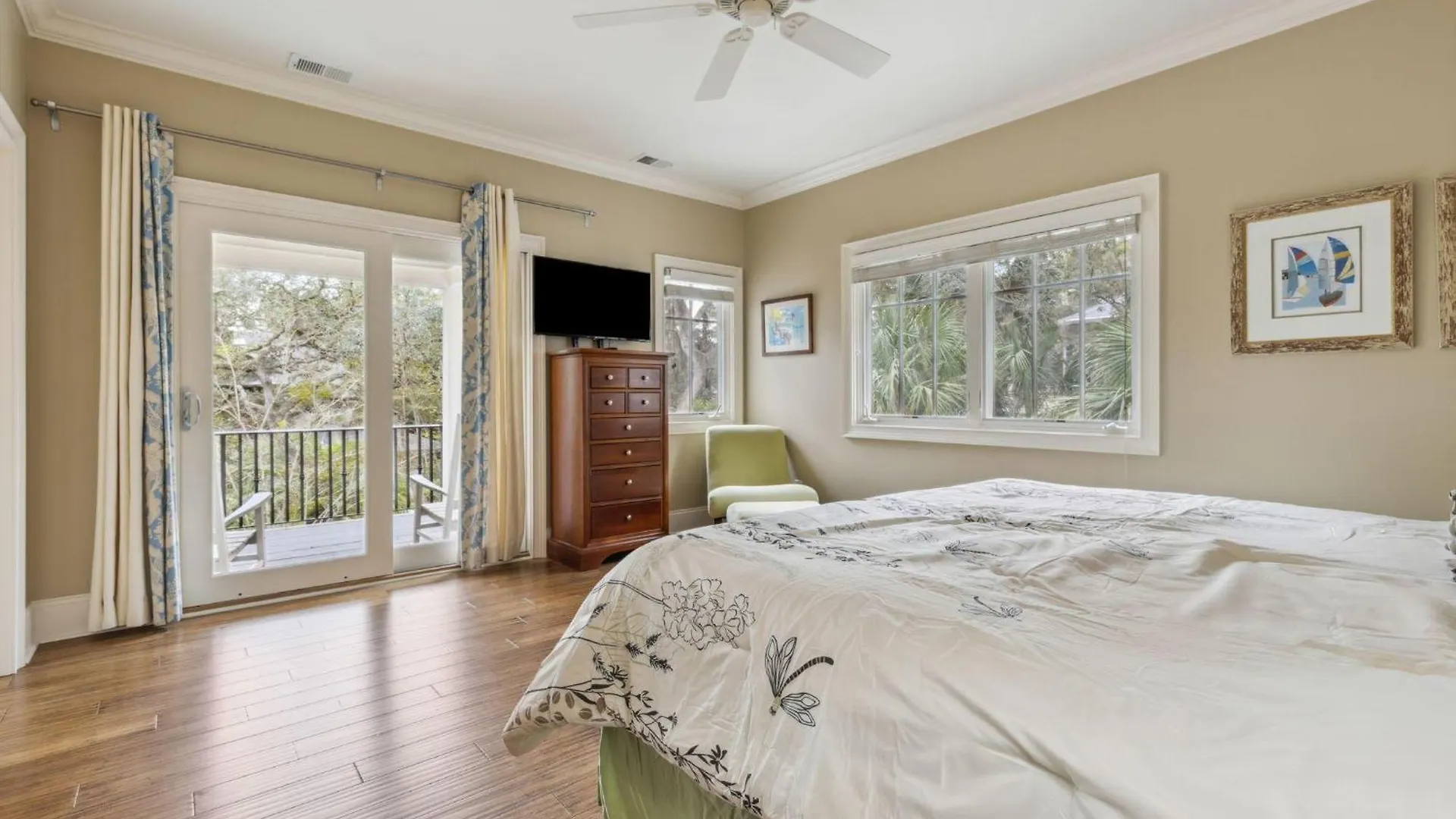 30 Ruddy Turnstone | Ruddy Retreat
