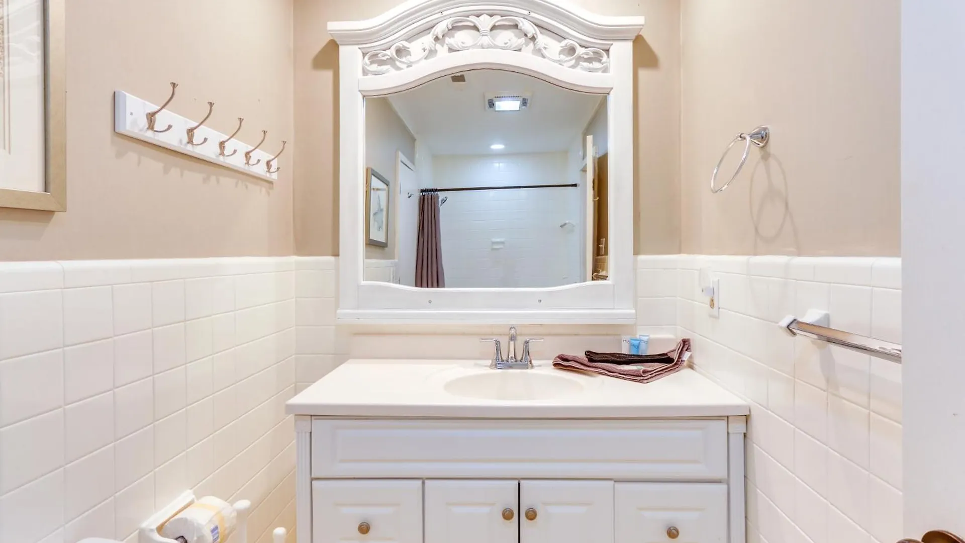 House With Private Pool Inside Sea Pines Resort! *