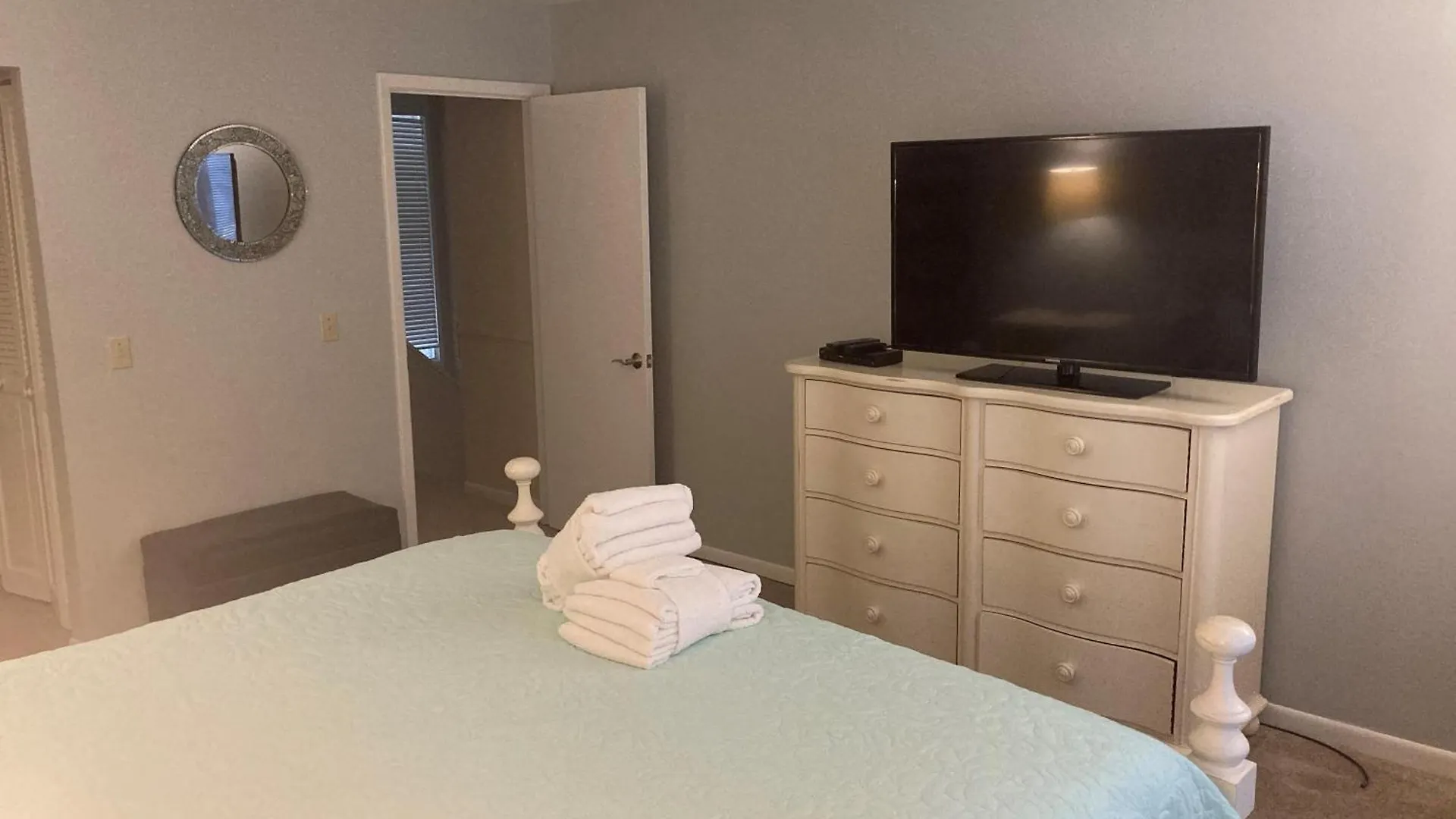 Vila 867 Ketch Court