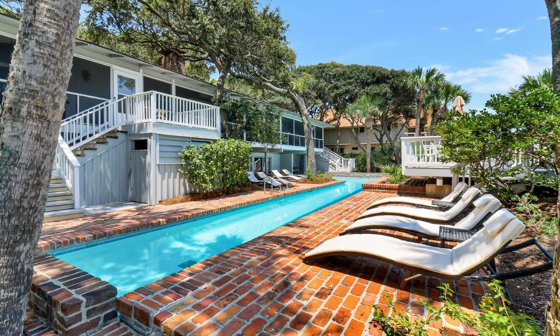25 South Lagoon * Hilton Head Island