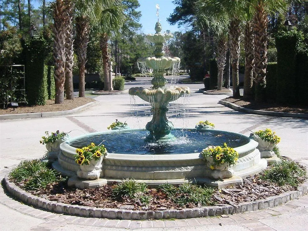 Main Street & 4*