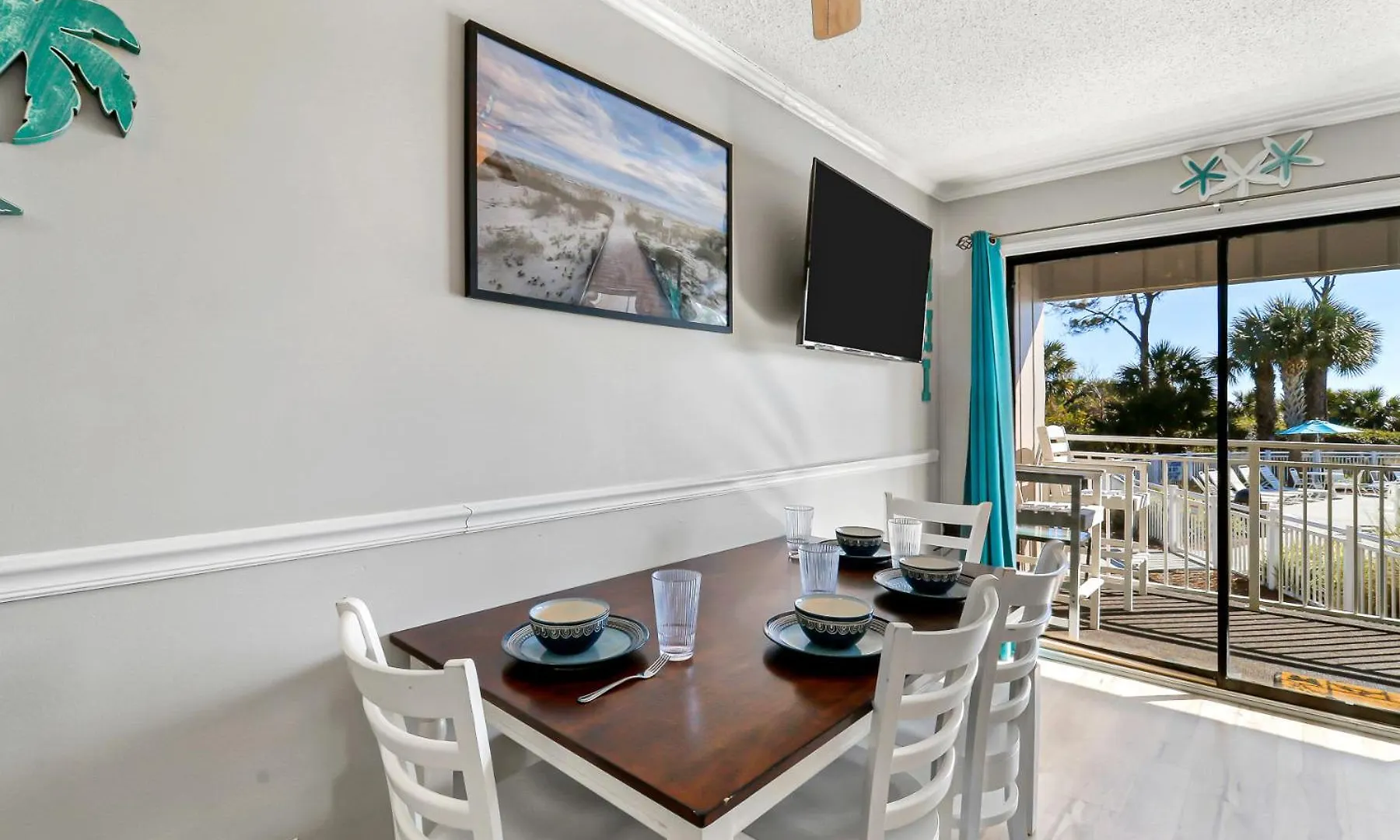 Ocean Dunes Villas: Beachfront Retreat With Heated Pool