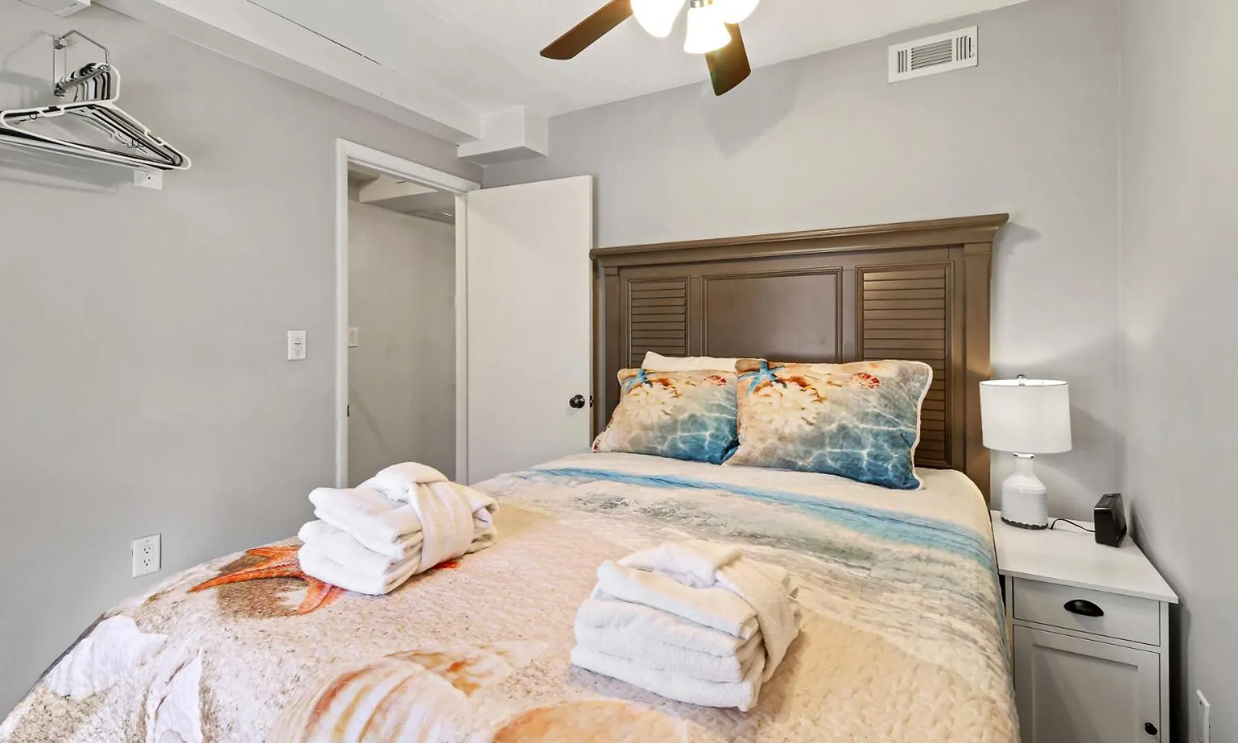 The Breakers #220 Condo, Beautiful Ocean View At Coligny Beach, 4 N Forest Drive Hilton Head, Walk To Shops Restaurants, Renovated Jan 2024, Vacation Hhi Llc