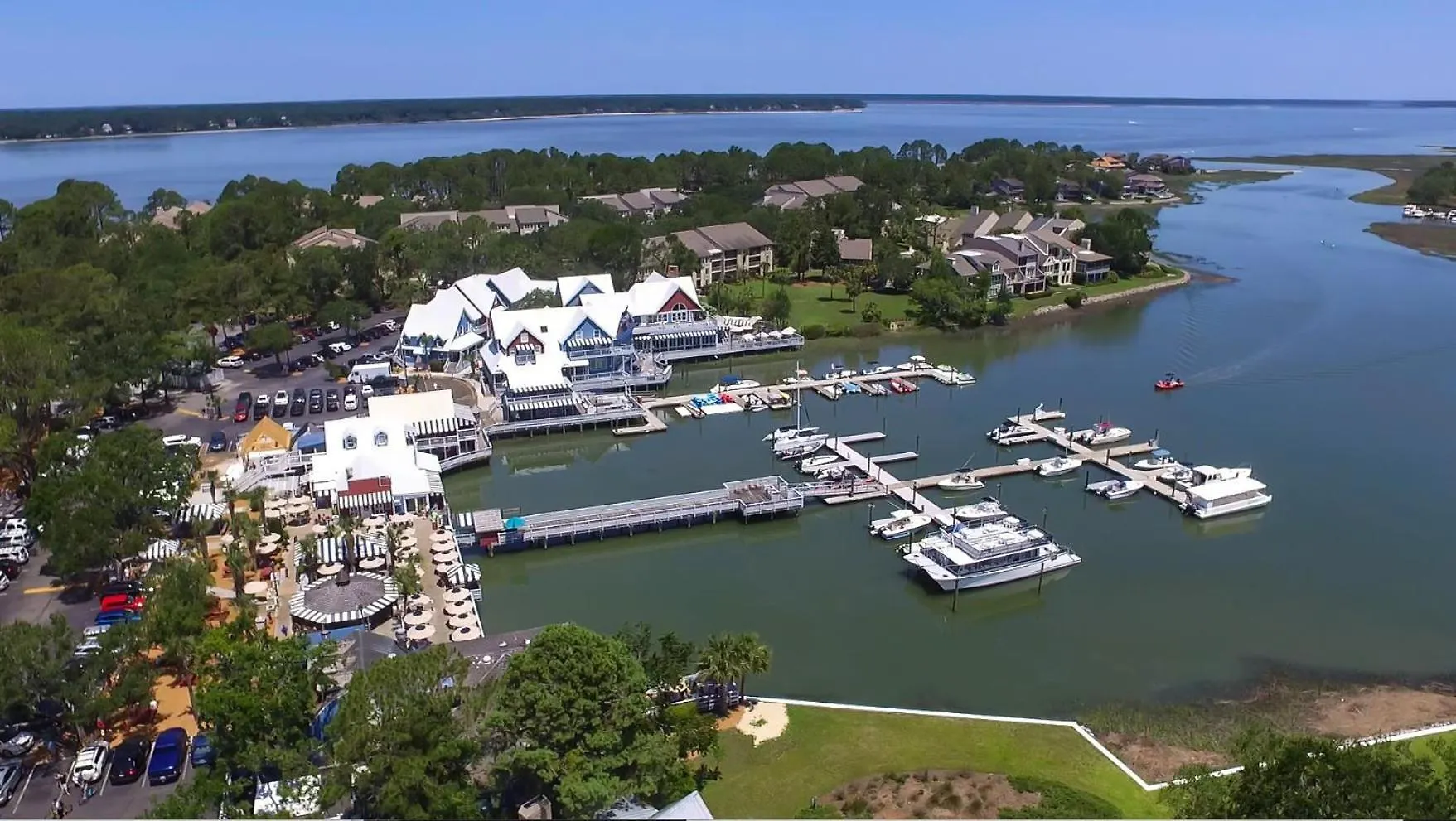 1737 Bluff Renovated Tommy Bahama Water Views Sleeps 6 Sea Pines * Hilton Head Island