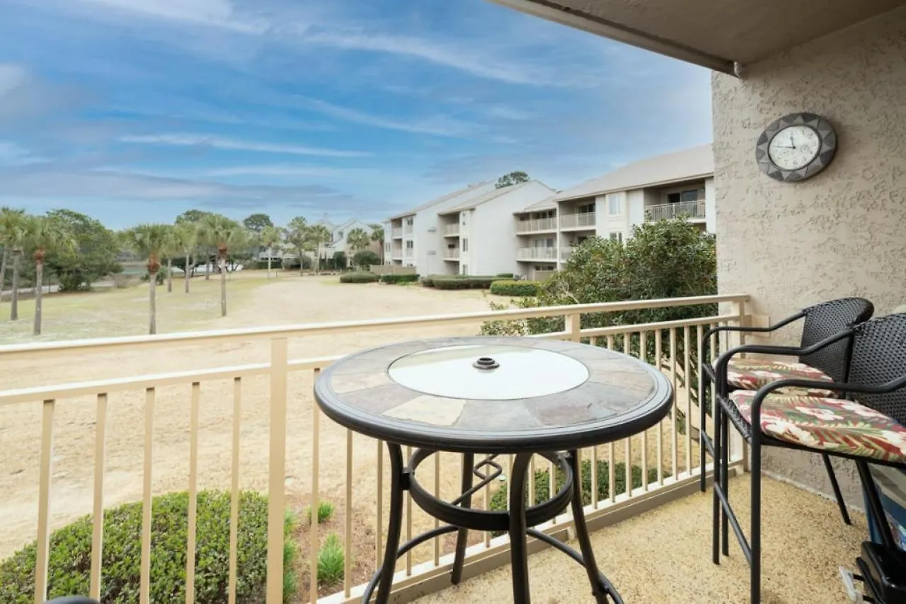 1737 Bluff Renovated Tommy Bahama Water Views Sleeps 6 Sea Pines Holiday home Hilton Head Island