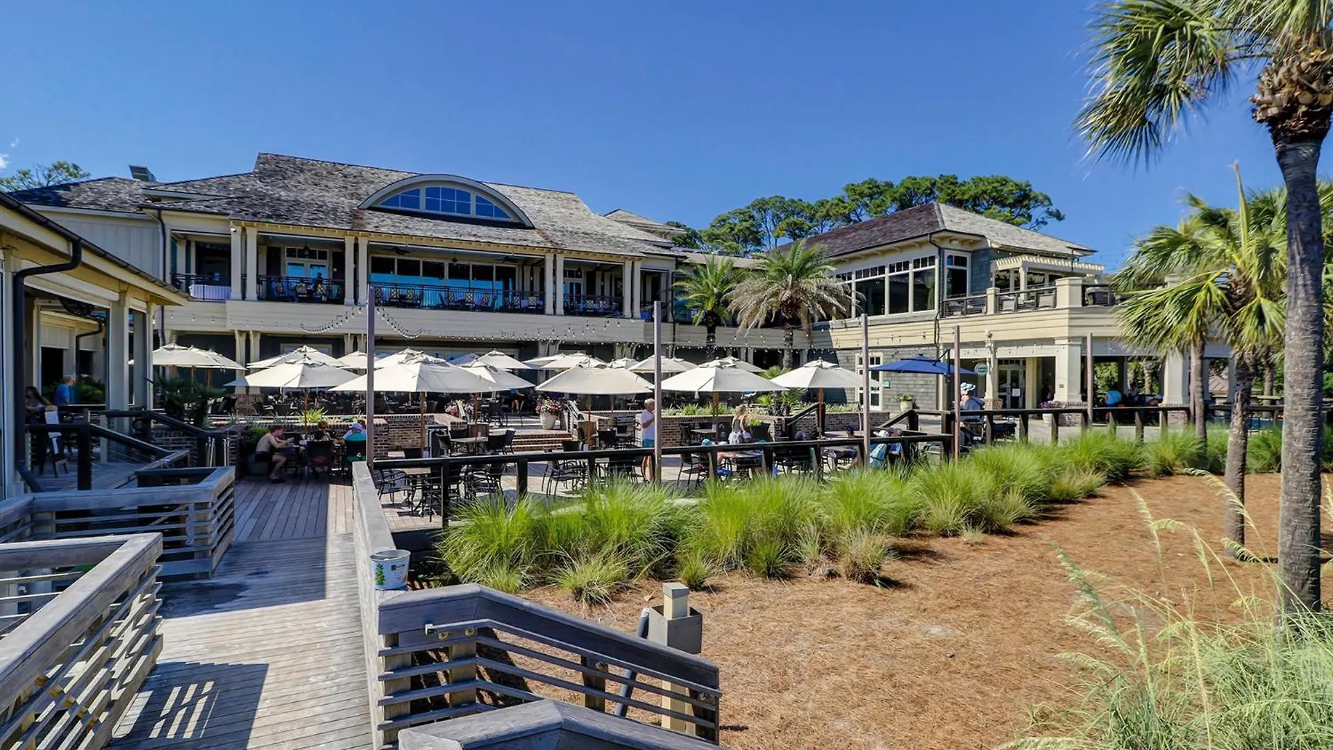 1737 Bluff Renovated Tommy Bahama Water Views Sleeps 6 Sea Pines