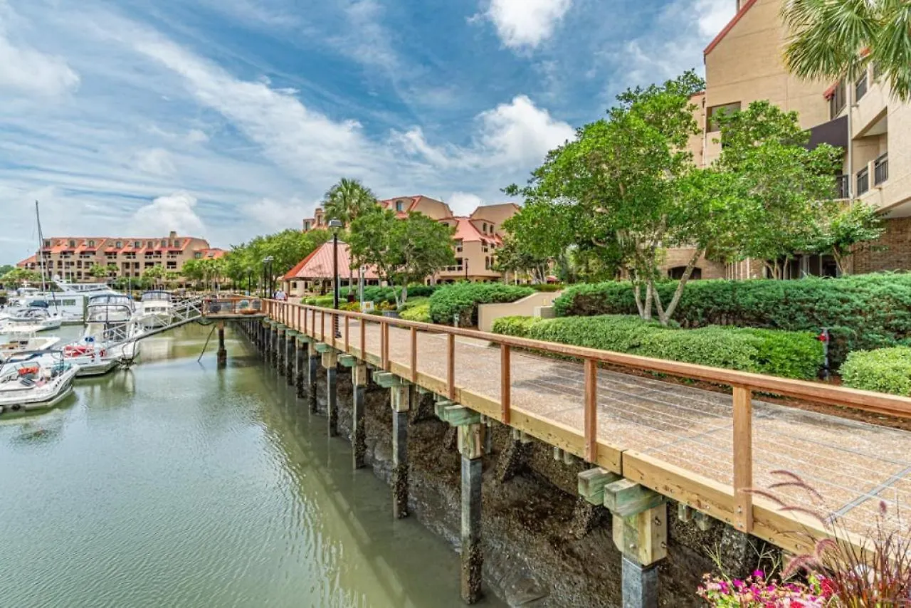 7135 Harbourside Ii In The Heart Of Dining And Shopping Harbour View Sleeps 4 Shelter Cove * Hilton Head Island