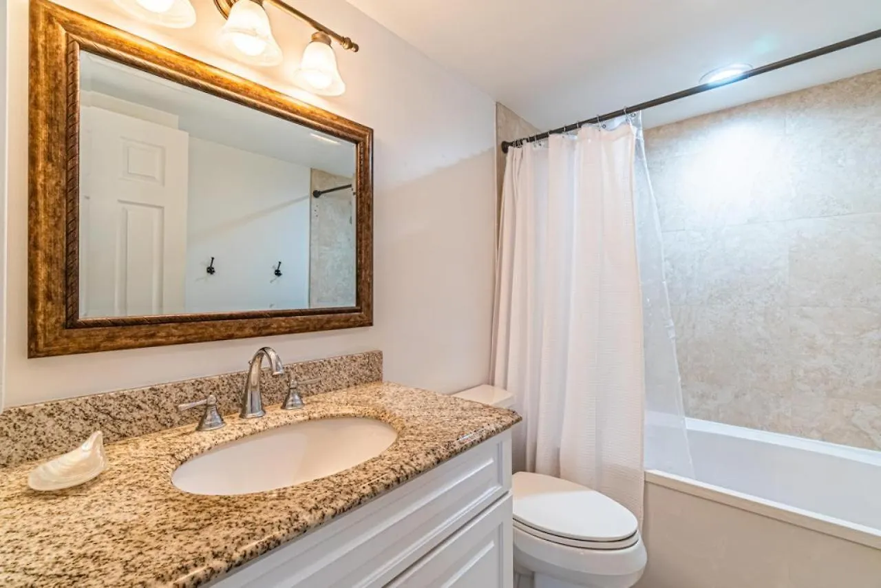 7135 Harbourside Ii In The Heart Of Dining And Shopping Harbour View Sleeps 4 Shelter Cove