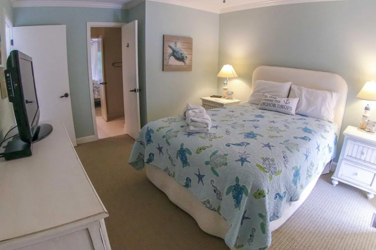 度假居 With Private Courtyard - Walk To Coligny Beach! 希爾頓黑德島