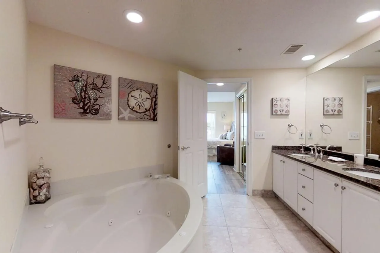 Hampton Place 6407 아파트 *